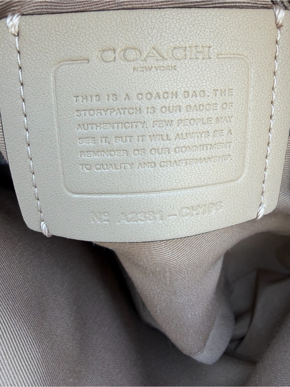 Coach Mia Shoulder Bag Chalk Pebble Leather Gold Hardware - Picture 13 of 15